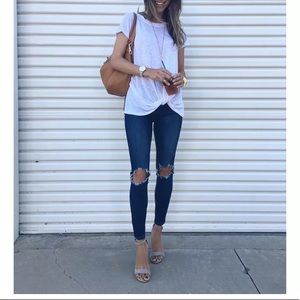 The perfect white tee new small summer T shirt